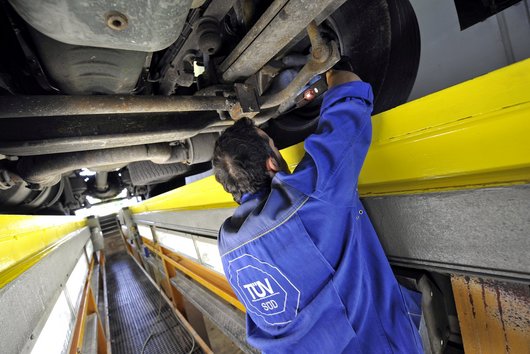 With your vehicle you have to go to the main inspection (HU) at regular intervals.