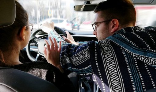 One should inform oneself exactly before the driving school choice, in order to avoid negative experiences.