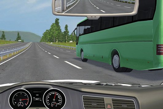 Overtaking exercise on country roads in the driving simulator